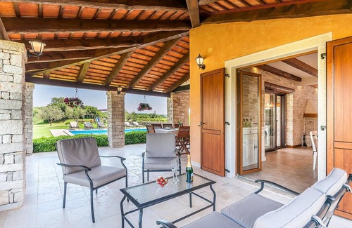 Filipana House | Awesome home in Marcana