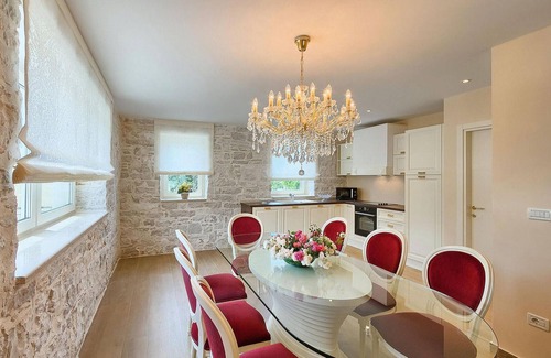 Tar-Vabriga House | Awesome home in Porec