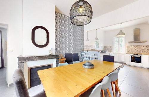 Saint-Viatre House | Awesome home in Saint-Viâtre with WiFi