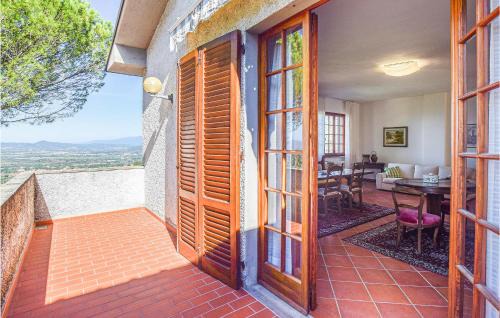 Puliciano House | Awesome Home In Sant'andrea A Pigli