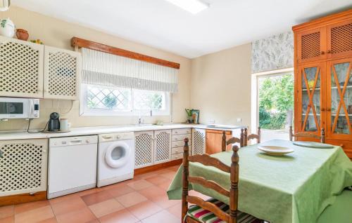 Moron de la Frontera House | Awesome Home In Sevilla With Wifi