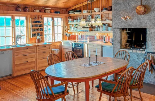 Stangvik House | Awesome home in Stangvik with WiFi