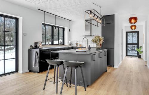 Listed House | Awesome Home In Svaneke With Kitchen