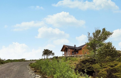 Sveio House | Awesome home in Sveio