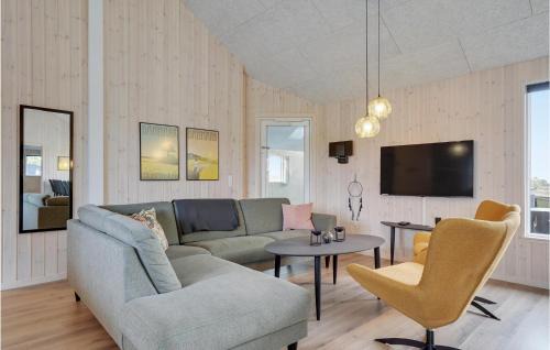 Mommark Strand House | Awesome Home In Sydals With Sauna