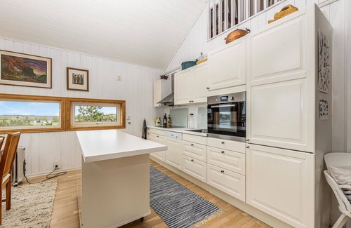 Aure House | Awesome home in Tustna with WiFi