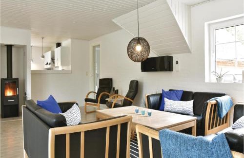Øby House | Awesome Home In Ulfborg With Sauna