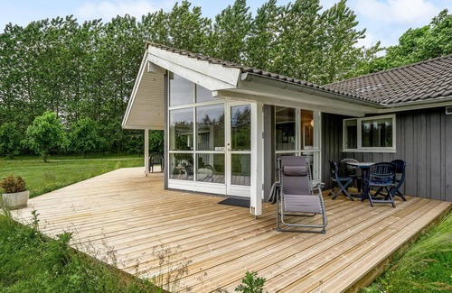 Vemb House | Awesome home in Vemb with sauna