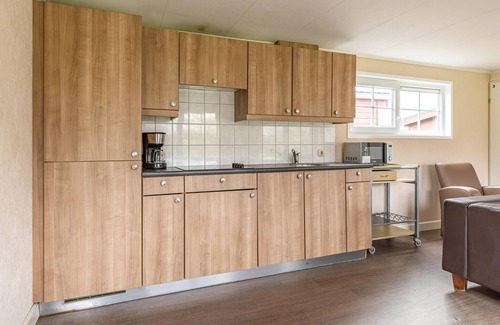 Wagenborgen House | Awesome home in Wagenborgen with WiFi