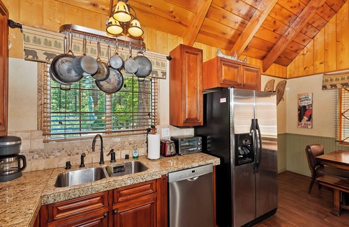 Fox Farm Cabin | Awesome rec room and central AC in main cabin. stay cool, my friends!