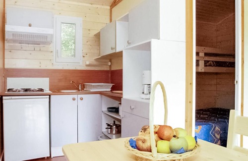 Chef-Boutonne House | Awesome (sta)caravan in CHEF-BOUTONNE