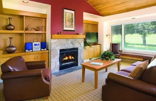 Redmond Resort | Awesome summers and gorgeous winters!