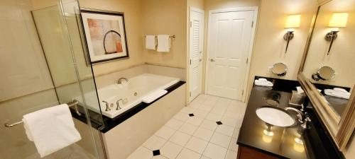 Las Vegas Apartment | Awesome The Signature MGM condo with Strip view. No resort fee!