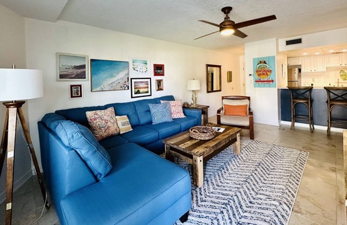Villa Sabine Condo | Awesome Waterfront Condo on Pensacola Beach - Walking Distance to Boardwalk