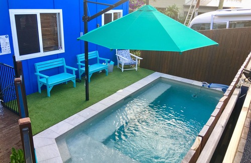 Dicky Beach House | Awesomely Unique & Fun Beach House with Self Contained Unit