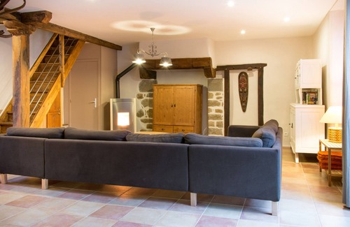 Quebriac House | Axe Rennes St Malo, Gîte de Groupe Familial 6 Chambres 15 Places Piscine Hammam