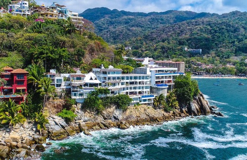South Shore Hotel Area Villa | Azul Profundo I -OceanFront Villa-From 8 up to 15 Bdrooms, Full Staff
