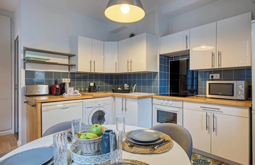 Quartier Vieux Marche-Cathedrale Apartment | Bérénice, élégant F3 avec emplacement privilégié