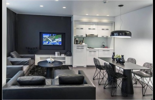 Onze-Lieve-Vrouw-ter-Sneeuw Hotel | B-aparthotel Regent