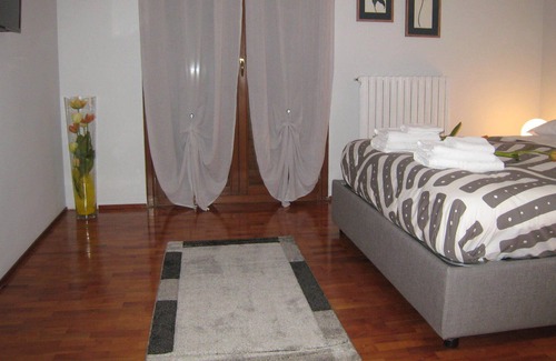 Villa Guardia Bed & Breakfast | B&B Casa Ceruti - 2 Connecting Double Rooms