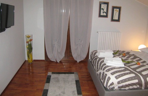 Villa Guardia Bed & Breakfast | B&B Casa Ceruti - 2 Connecting Double Rooms