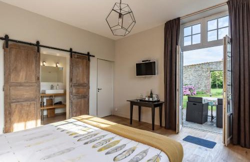 Dragey-Ronthon Bed & Breakfast | B&B Clerval - Maison d'hôtes et Gîtes