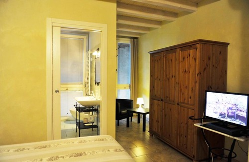Roverbella Bed & Breakfast | B&B CORTE CORNALINO