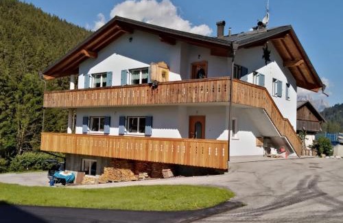 San Nicolo di Comelico Bed & Breakfast | B&B DeBy & E-Bike Rental