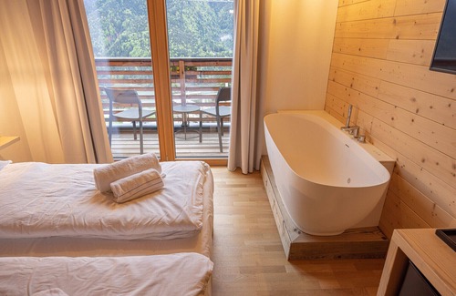 Pieve di Cadore Bed & Breakfast | B&B GIALLO - Lampone Wellness Room