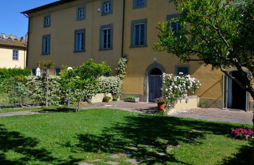 Cascina Apartment | B&B Glicine e Luna