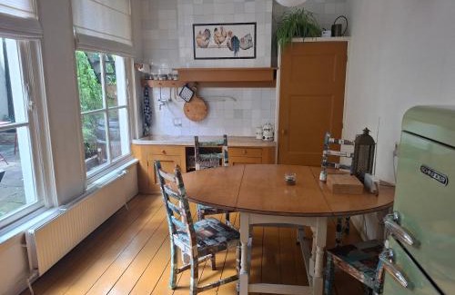 Harlingen Apartment | B & B Het Lemstra Hûs