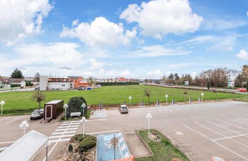 Sausheim Hotel | B&B HOTEL Mulhouse Sausheim