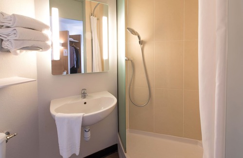 Cesson-Sevigne Hotel | B&B HOTEL Rennes Est Cesson-Sévigné