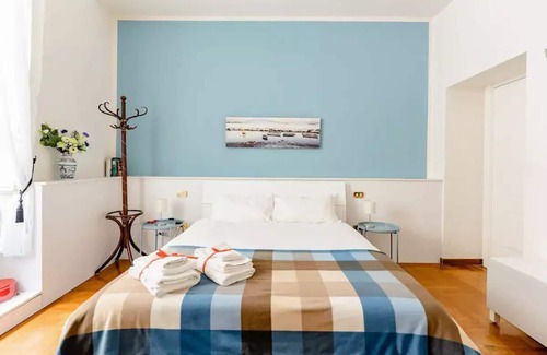 Chiaia Bed & Breakfast | B & B NAPLES - MERGELLINA ROAD