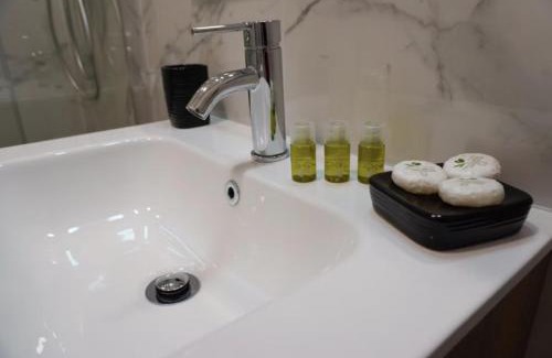 Rozzano House | B&B Oasi Isonzo