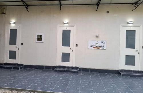 Quartiere XXIV Don Bosco Bed & Breakfast | B&B REVOLUTION 2 BED e BREAKFAST