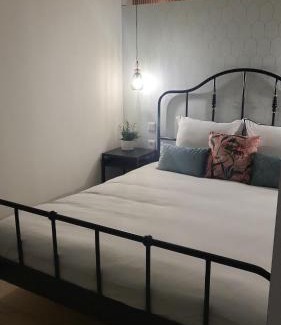 Susteren Bed & Breakfast | B&B SJLAOPE BIEJ DE SJLÈCHTER (slapen bij de slager)