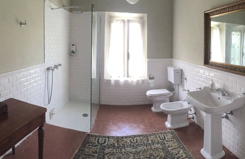 Boretto Bed & Breakfast | B&B The house of plums ROOM 1