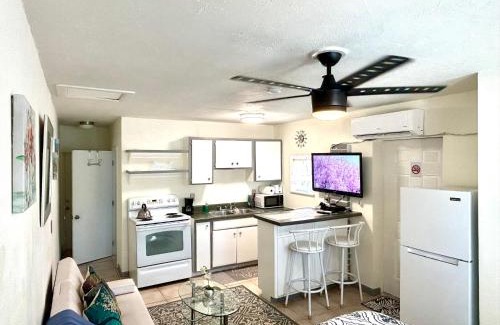 Juno Ridge Apartment | (B) Casa Azul. Minutes from the Beach & Mall