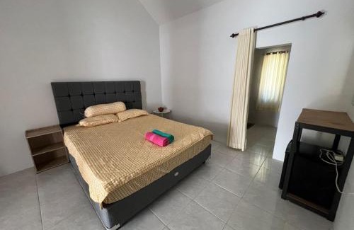 Kuta House | B-local guest house room 2