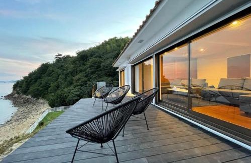 Kurahashi House | b local Sugawa House - Exclusive Seaside Escape in Ocean House