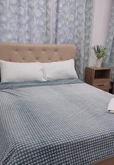 Tanza House | B Mary's Staycation in Tanza CAVITE Condo Type with balcony 2 person