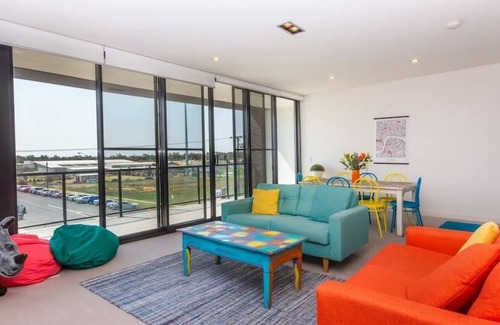 Turvey Park Apartment | B1/201 1 Flinders st · Colour & Swank at The Mill in the Heart of CBD!