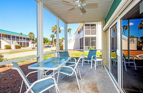Sanibel Condo | B1 Partial Gulf View