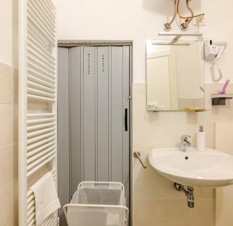 Massa Lombarda Apartment | B22- Casa Bassi, vicino Autodromo Imola -Villa Maria Hospital