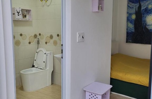 Le Chan House | BA CON ECH Home and Stay- No 28 lane 259 Nguyen Duc Canh