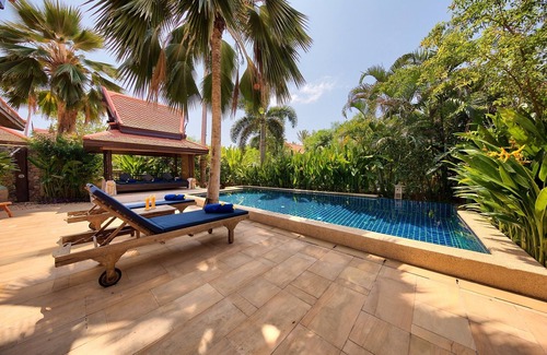 Hua Thanon Villa | Baan Buaa 3-bed Beachside Villa