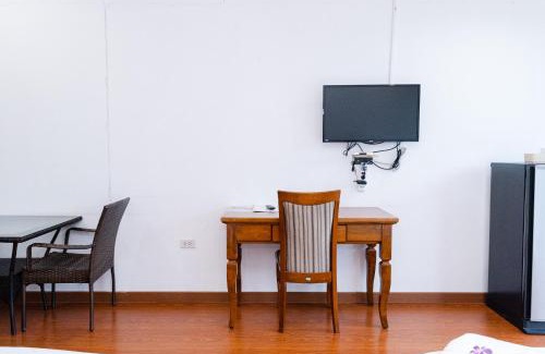 Warin Chamrap Hotel | Baan Suan Khun Ta and Golf Resort