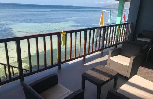 Oslob House | Babylon Oslob Coast Guesthouse