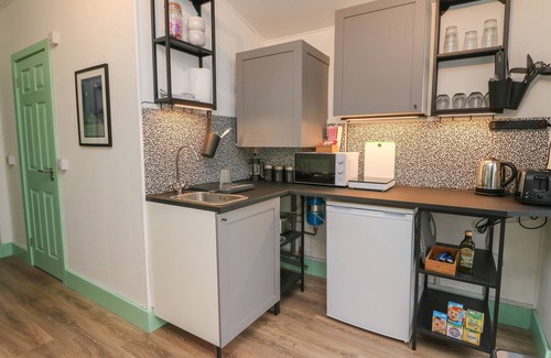 Pitlochry House | BACKSTAGE, family friendly, character holiday cottage in Pitlochry
